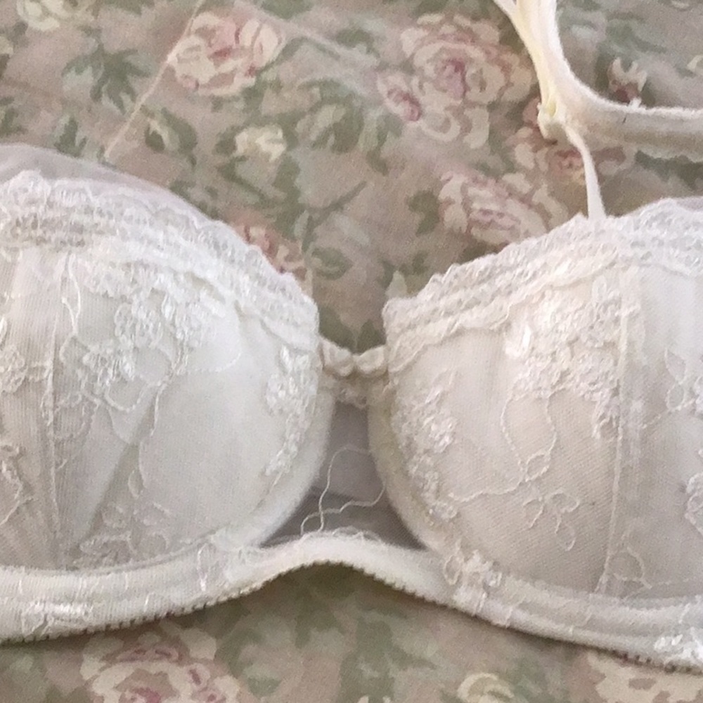 Felina lingeri  36A